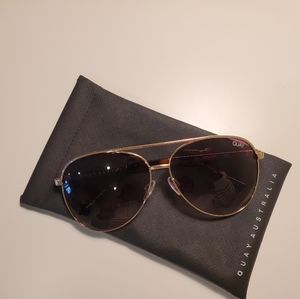 NWT QUAY SUNGLASSES